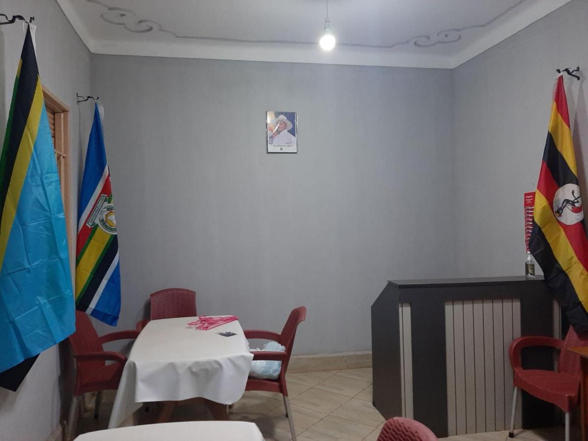 Jusvero Motel Τζίντζα Εξωτερικό φωτογραφία